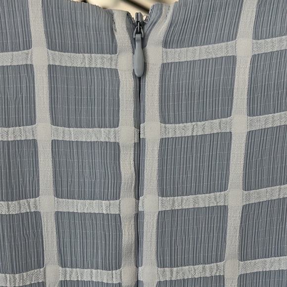 Light blue and white dress size medium - Picture 3 of 5